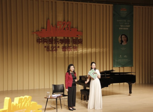 娜木拉：音乐是通过旋律来传递一种精神世界